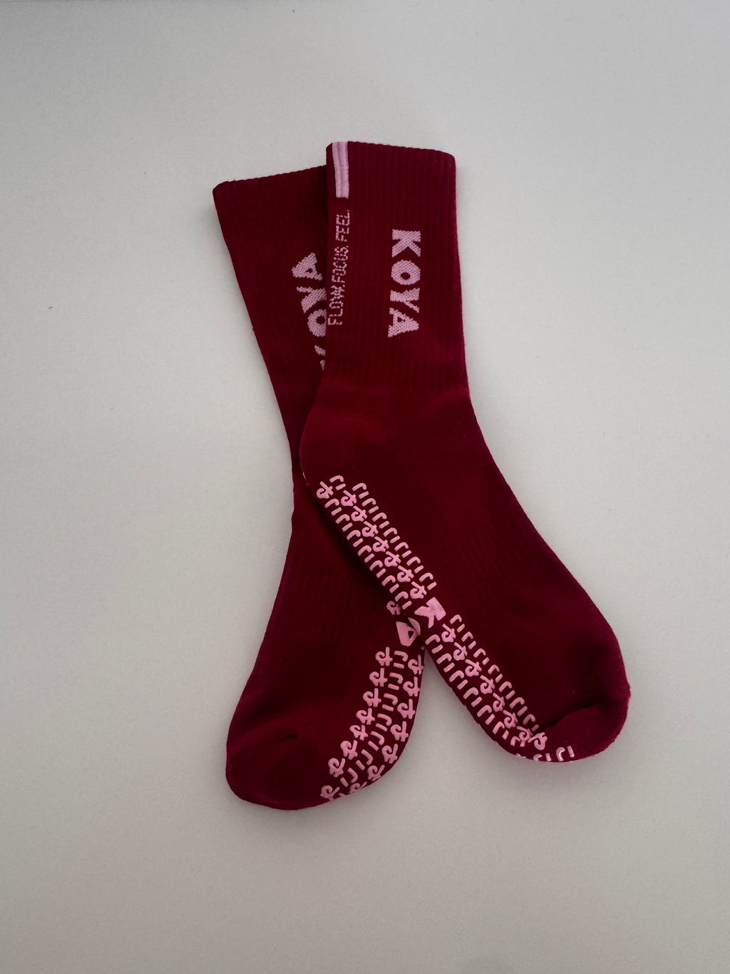 Burgundy / Rosa Logo