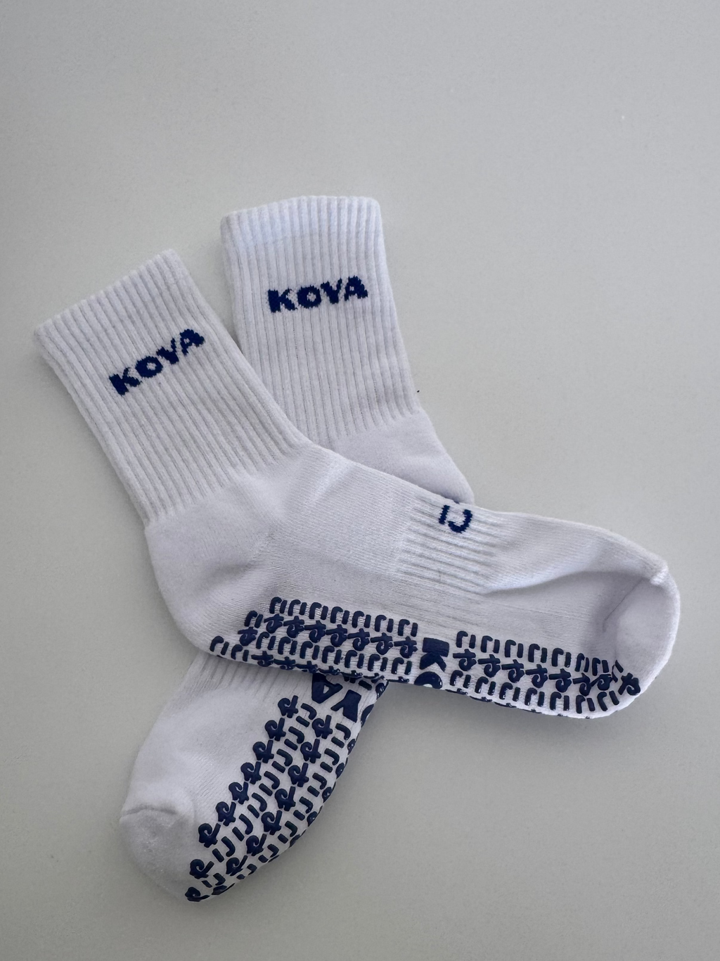 Low Cut - White / Royal Blue logo