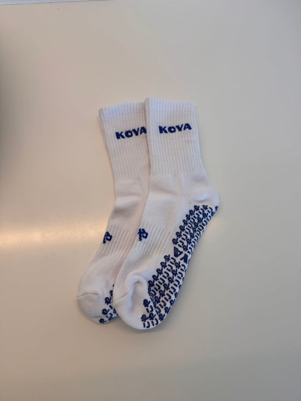Low Cut - White / Royal Blue logo