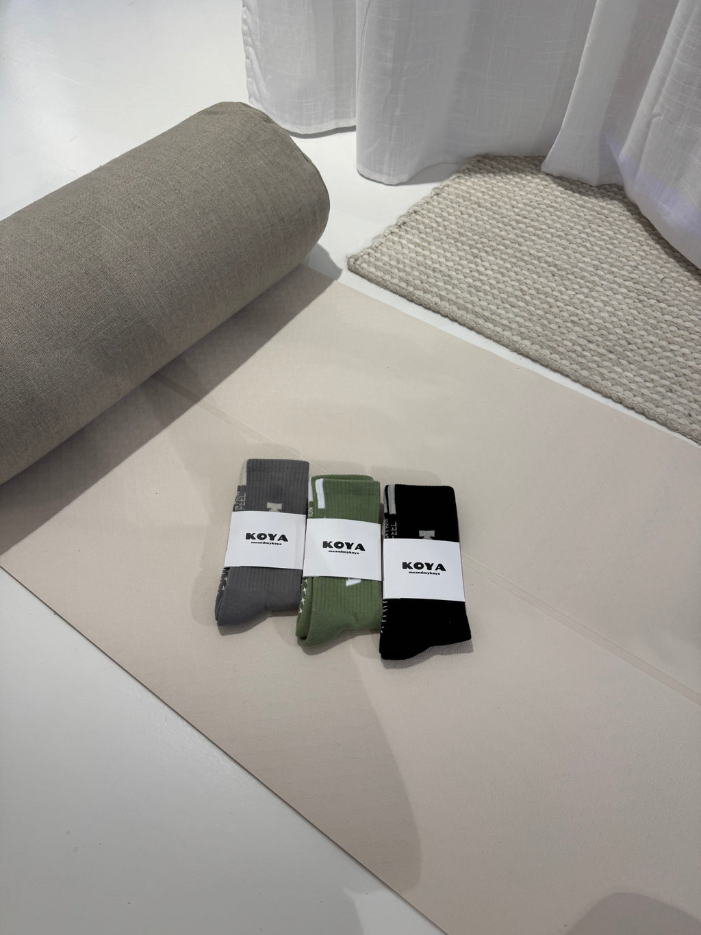 Army Green/White reformer grip socks